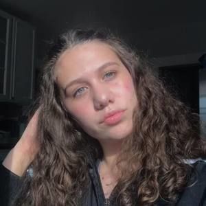 Meet your Posher, Lorena